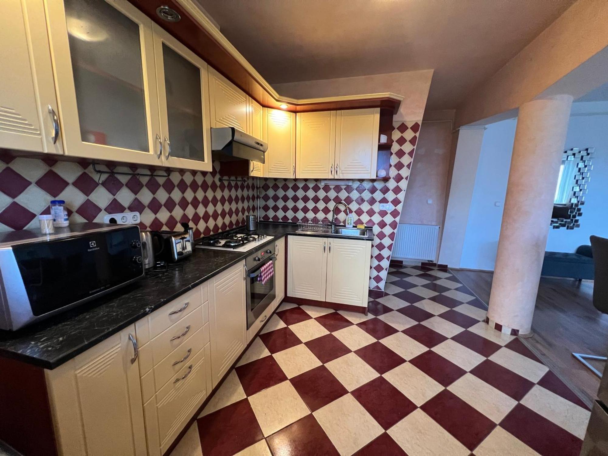 Kristaly Apartman 塞格德 外观 照片
